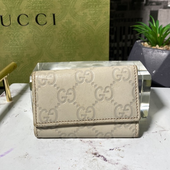 Authentic Gucci Guccissima Key Case - Picture 2 of 14